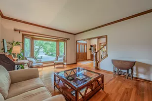 391 Du Pahze St, Naperville, IL 60565 - Photo 9