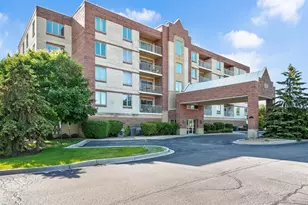175 W Brush Hill Rd, Elmhurst, IL 60126 - Photo 1