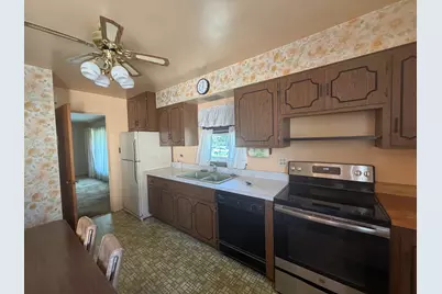 225 N 2nd Avenue, Villa Park, IL 60181 - Photo 3