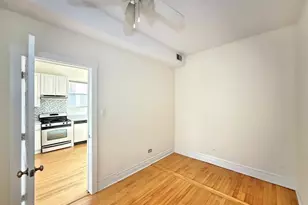 3446 N Bell Ave, Chicago, IL 60618 - Photo 17