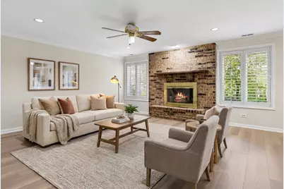 501 Lake Hinsdale Drive #109, Willowbrook, IL 60527 - Photo 13