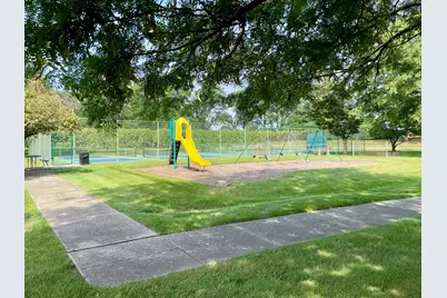 501 Lake Hinsdale Drive #109, Willowbrook, IL 60527 - Photo 33