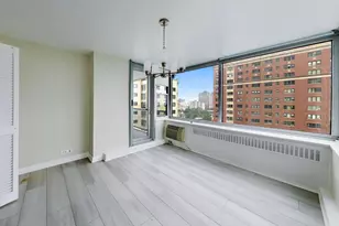 4250 N Marine Dr, Chicago, IL 60613 - Photo 21