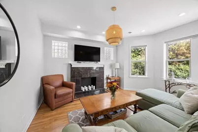4852 N Sacramento Avenue #2N, Chicago, IL 60625 - Photo 3