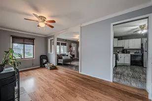 404 Kenyon Ave, Romeoville, IL 60446 - Photo 11