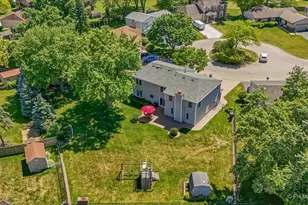 1280 Pembrook Circle, Roselle, IL 60172 - Photo 41