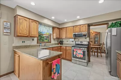 1280 Pembrook Circle, Roselle, IL 60172 - Photo 11