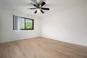 4136 Cove Ln, Glenview, IL 60025 - Photo 11