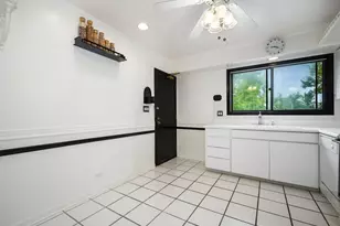 4136 Cove Ln, Glenview, IL 60025 - Photo 19