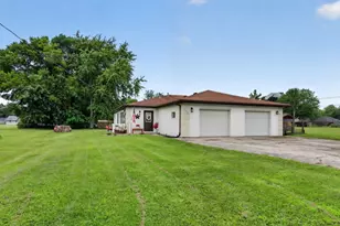 552 N Center St, Braidwood, IL 60408 - Photo 1