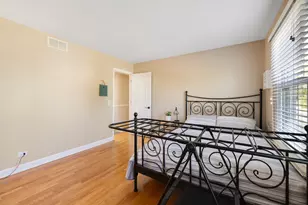 2317 Broadway Ln, Schaumburg, IL 60194 - Photo 25