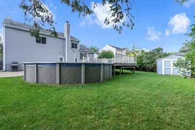 4240 Peartree Drive, Lake in the Hills, IL 60156 - Photo 21