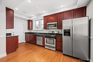 6331 N Glenwood Ave, Chicago, IL 60660 - Photo 11