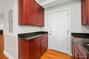6331 N Glenwood Ave, Chicago, IL 60660 - Photo 15