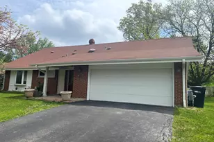 2S525 Lloyd Ave, Lombard, IL 60148 - Photo 1