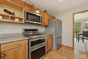 2066 Bernadette Ln, Yorkville, IL 60560 - Photo 15