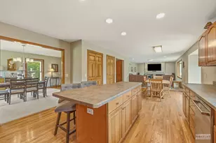 2066 Bernadette Ln, Yorkville, IL 60560 - Photo 13