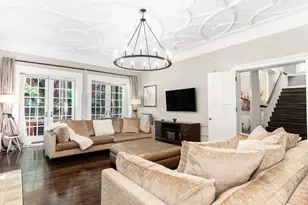 5421 S Hyde Park Blvd, Chicago, IL 60615 - Photo 9