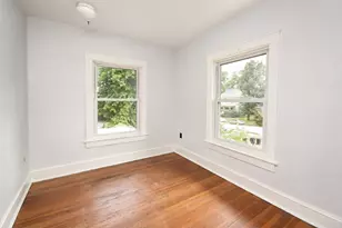 610 N Mclean St, Bloomington, IL 61701 - Photo 11