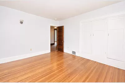 610 N McLean Street, Bloomington, IL 61701 - Photo 15