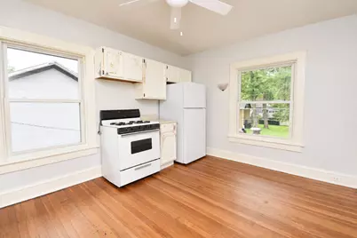 610 N McLean Street, Bloomington, IL 61701 - Photo 5