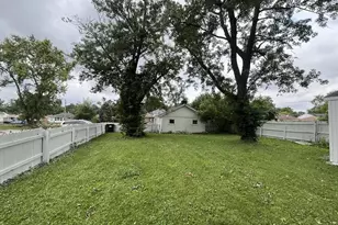 17609 Roosevelt Ave, Homewood, IL 60430 - Photo 3