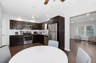 534 S La Grange Rd, La Grange, IL 60525 - Photo 3