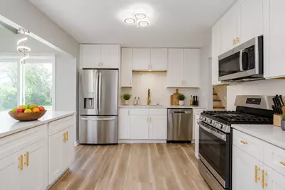 7777 Ramsgate Circle S, Hanover Park, IL 60133 - Photo 7