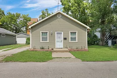 117 Roosevelt Avenue, Wauconda, IL 60084 - Photo 1
