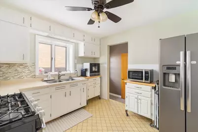 309 W 2nd Street, Oglesby, IL 61348 - Photo 11