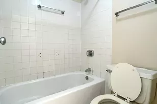 5320 N Sheridan Rd, Chicago, IL 60640 - Photo 13