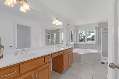 427 W Natoma Avenue, Addison, IL 60101 - Photo 15