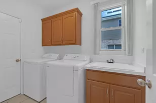 427 W Natoma Ave, Addison, IL 60101 - Photo 5