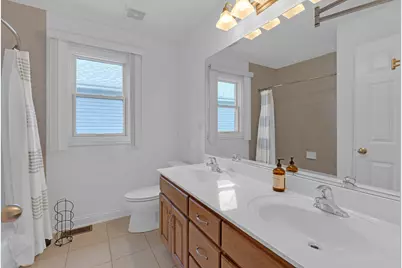 427 W Natoma Avenue, Addison, IL 60101 - Photo 19