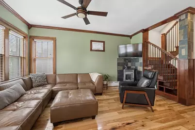 6210 N Moody Avenue, Chicago, IL 60646 - Photo 3