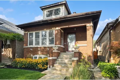 6210 N Moody Avenue, Chicago, IL 60646 - Photo 1