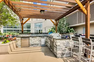 545 N Dearborn St, Chicago, IL 60654 - Photo 29