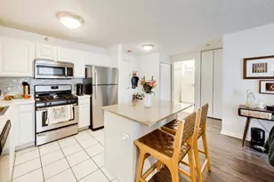 545 N Dearborn St, Chicago, IL 60654 - Photo 3