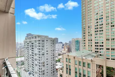 545 N Dearborn Street #1903, Chicago, IL 60654 - Photo 15