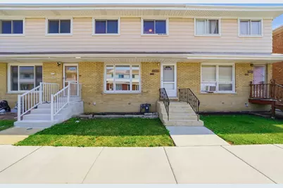 9837 Garden Court, Schiller Park, IL 60176 - Photo 3