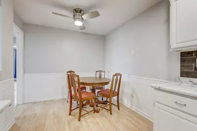 1717 W Crystal Lane #512, Mount Prospect, IL 60056 - Photo 9