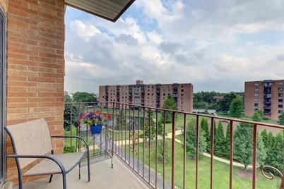 1717 W Crystal Lane #512, Mount Prospect, IL 60056 - Photo 33