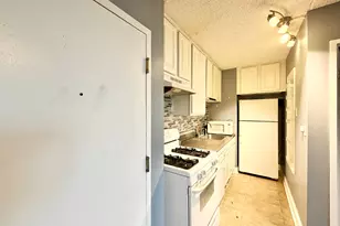 1750 N Marywood Ave, Aurora, IL 60505 - Photo 3