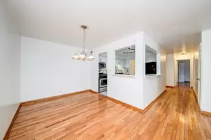 5300 Carriage Way Dr, Rolling Meadows, IL 60008 - Photo 7