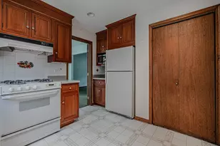 102 N Glendale Ave, Barrington, IL 60010 - Photo 11