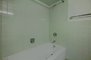 102 N Glendale Ave, Barrington, IL 60010 - Photo 25