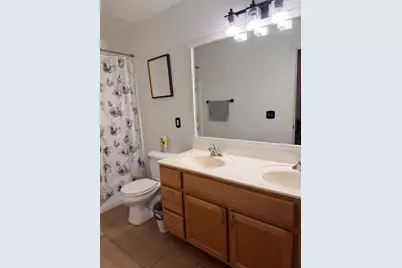 2000 Oakbrook Drive, Belvidere, IL 61008 - Photo 25