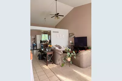 2000 Oakbrook Drive, Belvidere, IL 61008 - Photo 9
