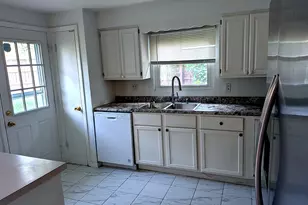 386 Dover Dr, Des Plaines, IL 60018 - Photo 5