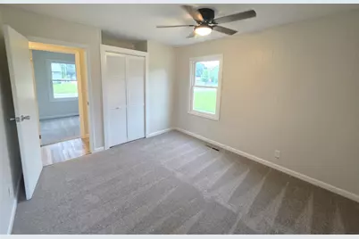 910 W 11th Street, Sterling, IL 61081 - Photo 11